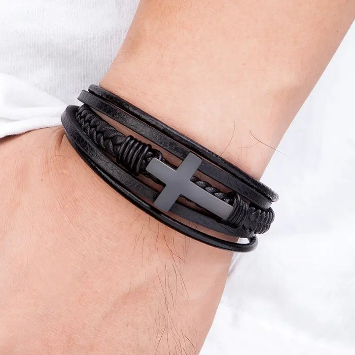 Pulsera de Cuero con Cruz